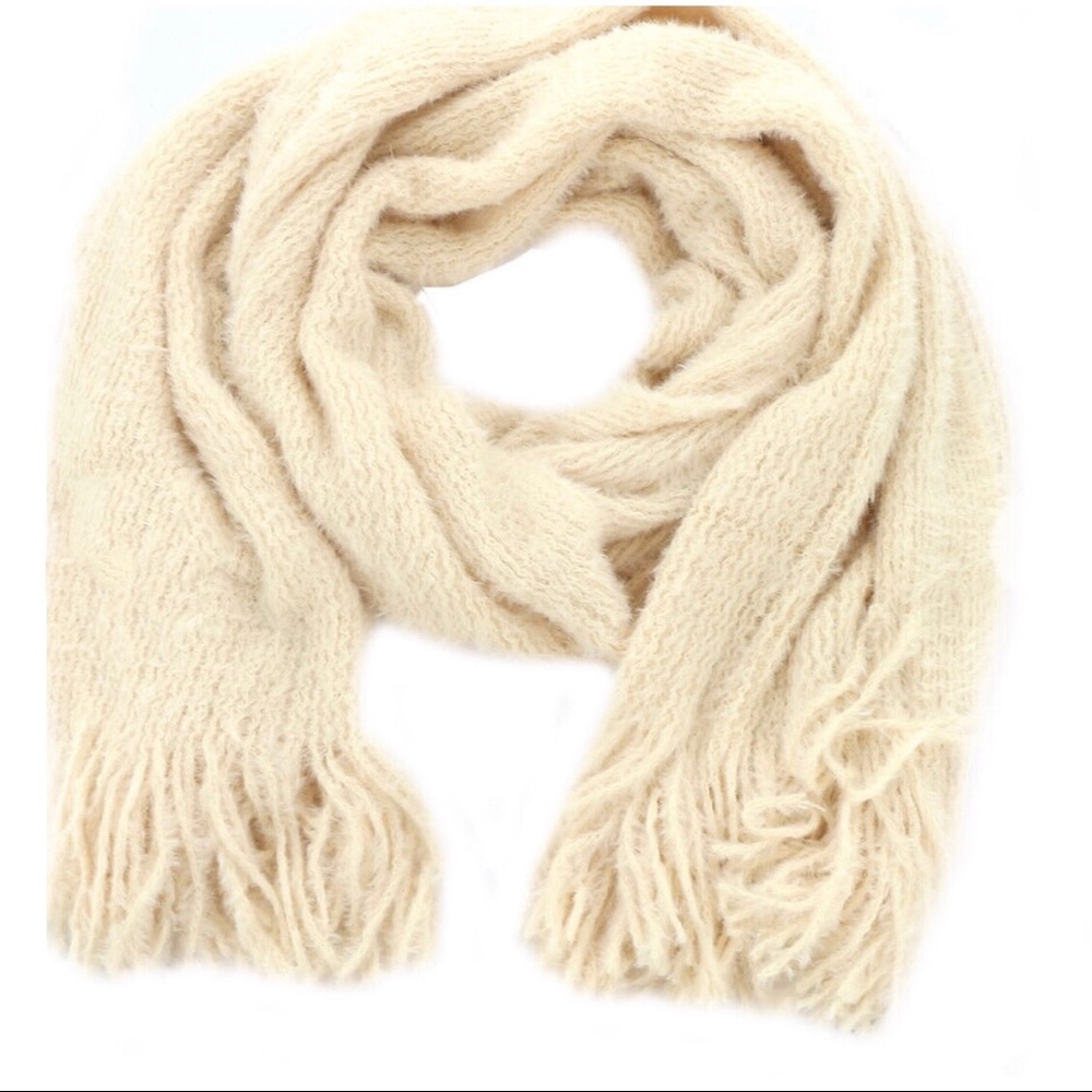 Free People Women’s Whisper Fringe Blanket Scarf Ivory NWT - Picture 2 of 6